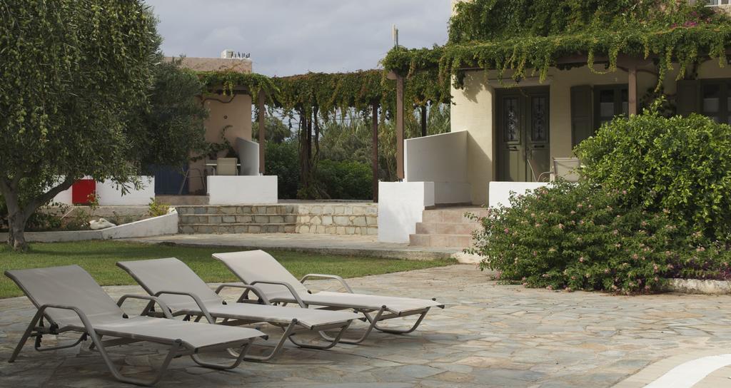 פלקסטרון Aeolus Pool Apts מראה חיצוני תמונה