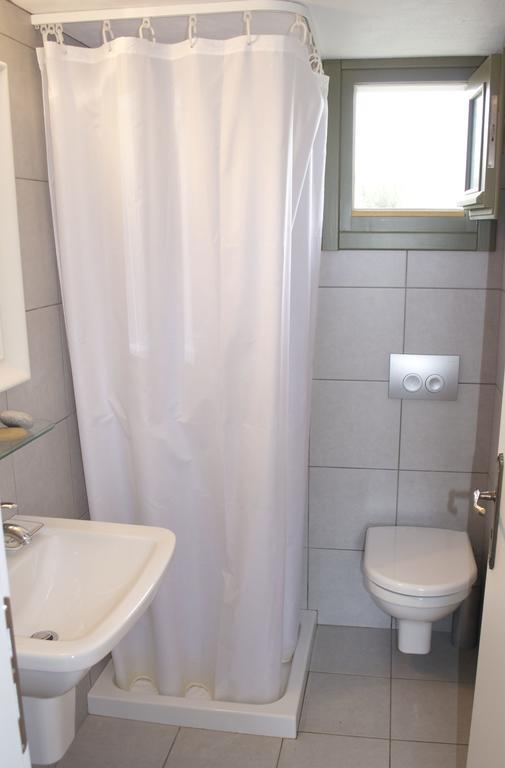 פלקסטרון Aeolus Pool Apts חדר תמונה